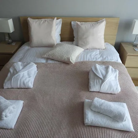 Atikim Modern In City Center Apartament